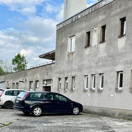 Monstera I Apartment Kolín Екстериор снимка
