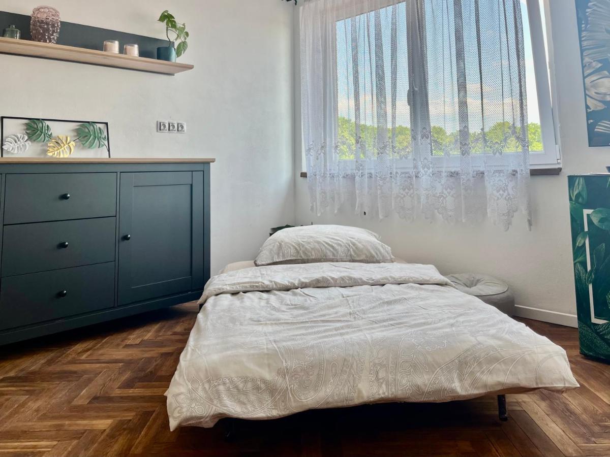Monstera I Apartment Kolín Екстериор снимка